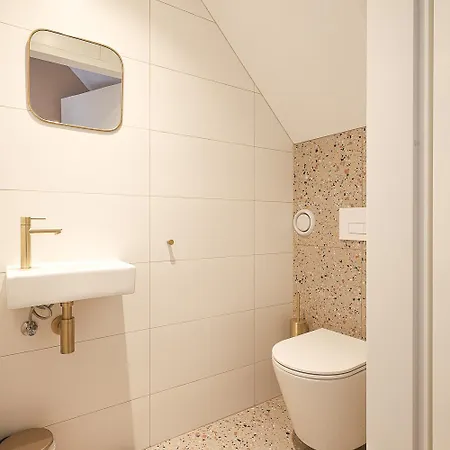 Huismus Semesterbostad